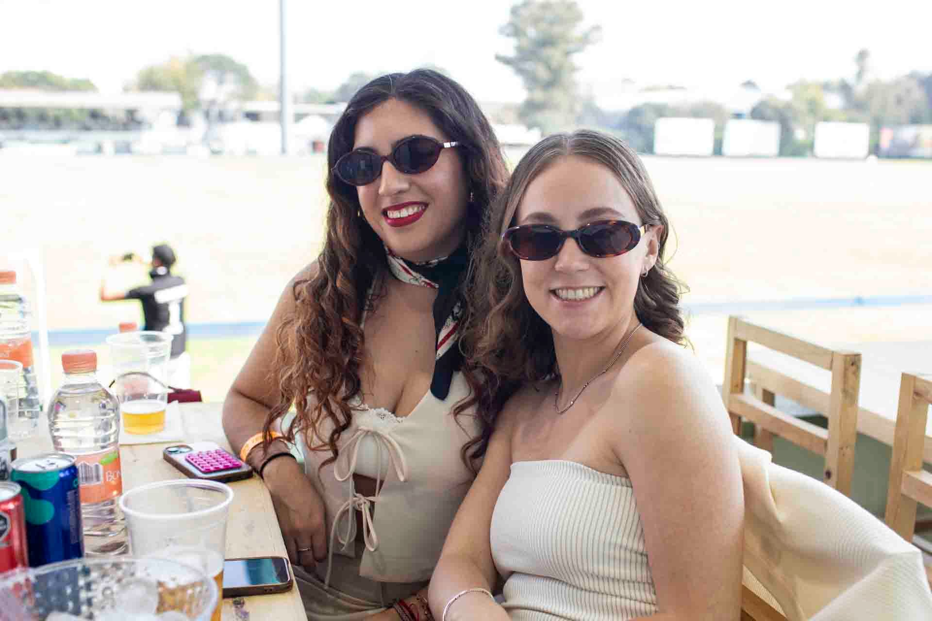 Andrea González y Ana de Dios. (Foto: Esteban Torreblanca)