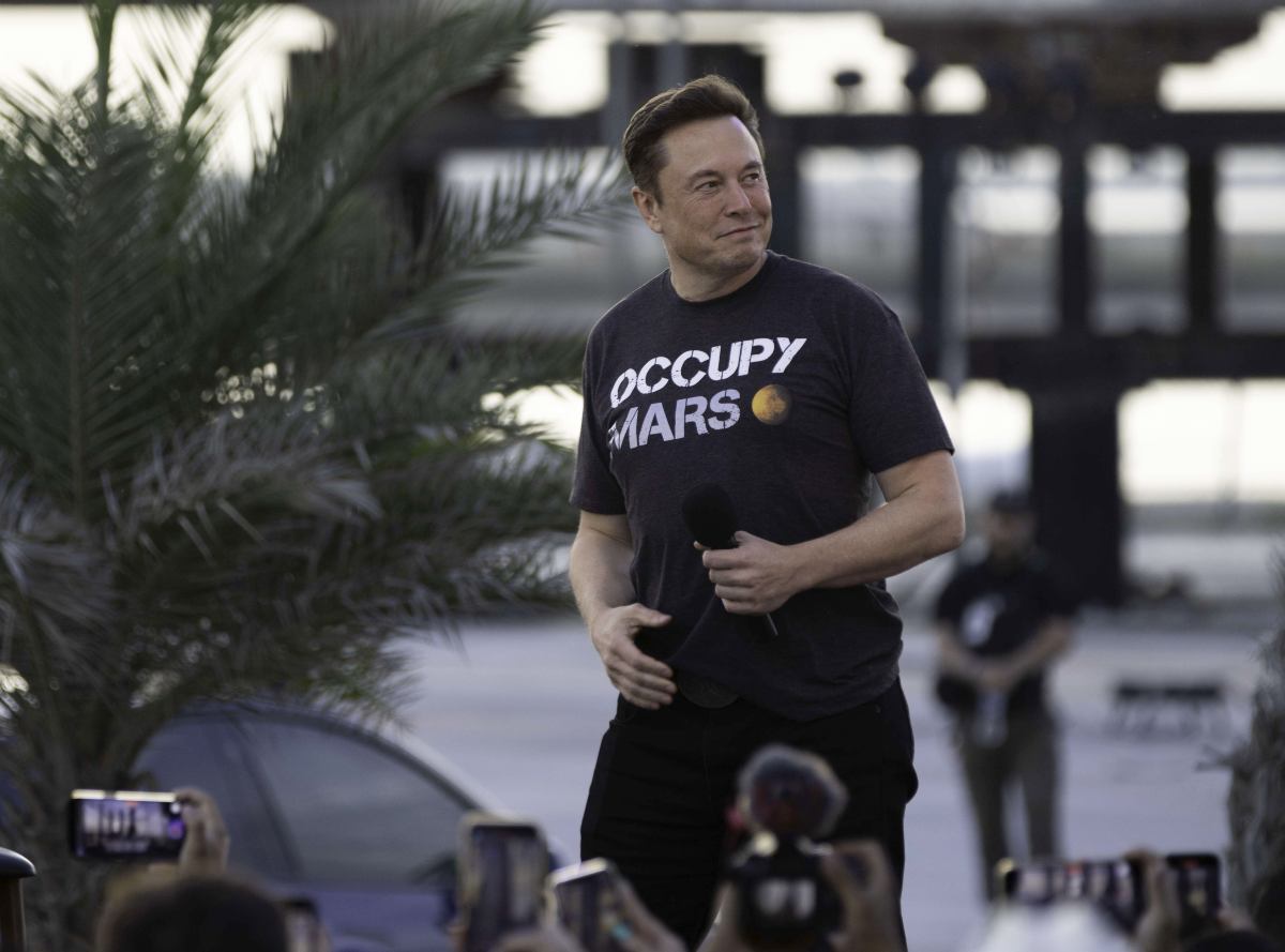 Elon Musk refrenda su deseo de cancelar la compra de Twitter y usa documentos sobre bots 
