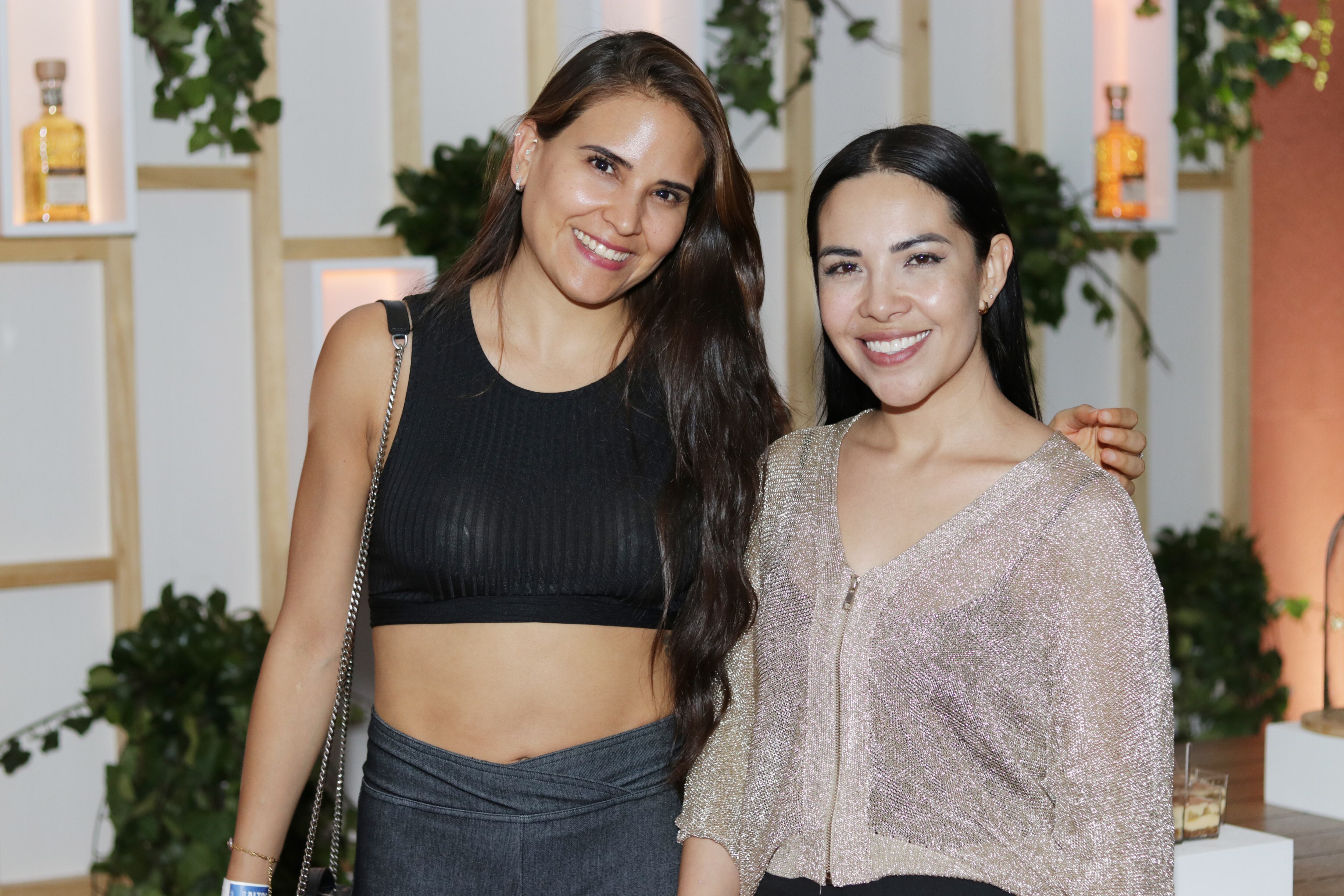 Karla Melgoza y Ana García. (Foto: Quadra Producciones)
