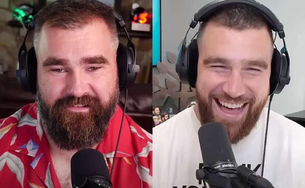 Jason y Travis Kelce conducen un exitoso podcast juntos / Foto: YouTube