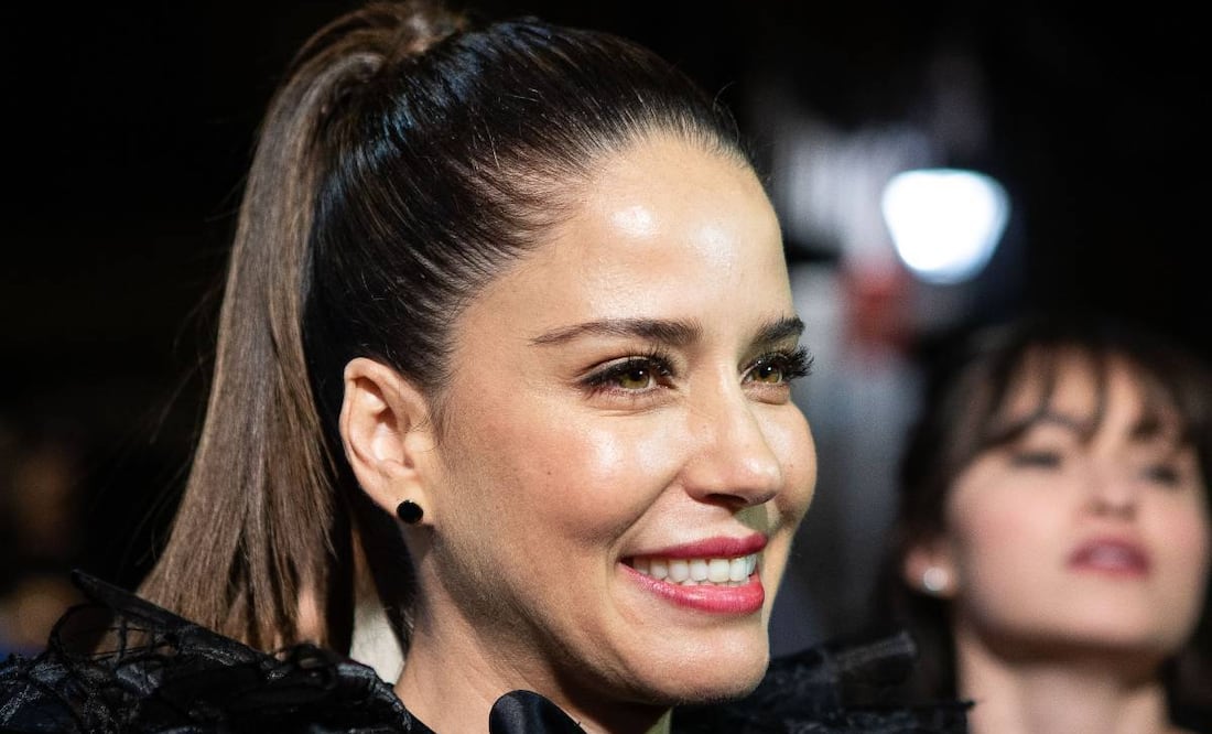 Ana Claudia Talancón, sin ropa, presume su belleza