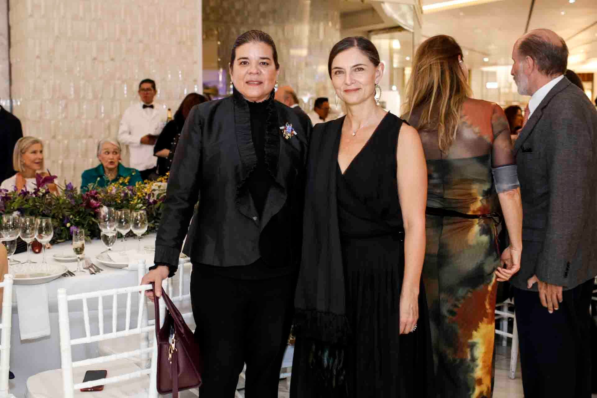 Sonya Santos y Mariana Núñez. (Foto: Esteban Torreblanca)