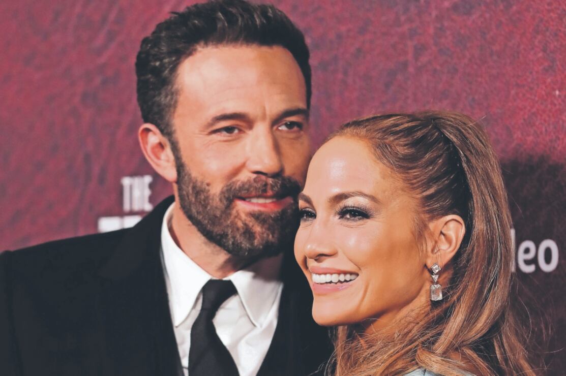Filtran video de Jennifer Lopez supervisando que Ben Affleck no beba alcohol