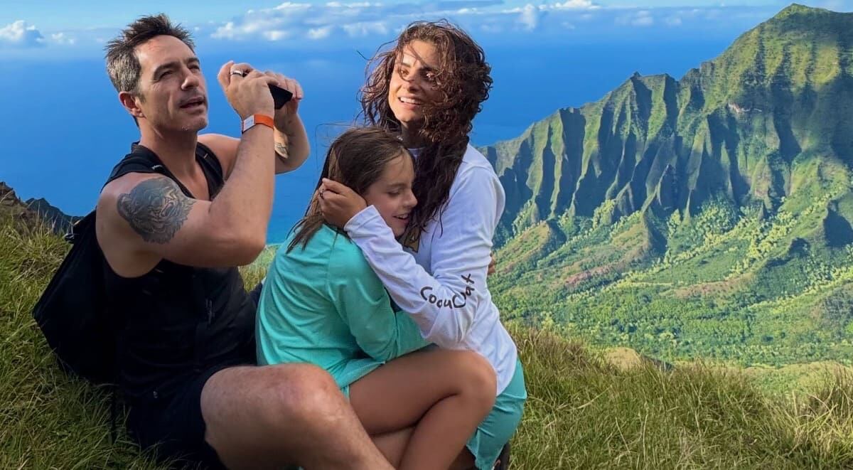 Mauricio Ochman, Kailani y Aislinn Derbez (Foto: Instagram)