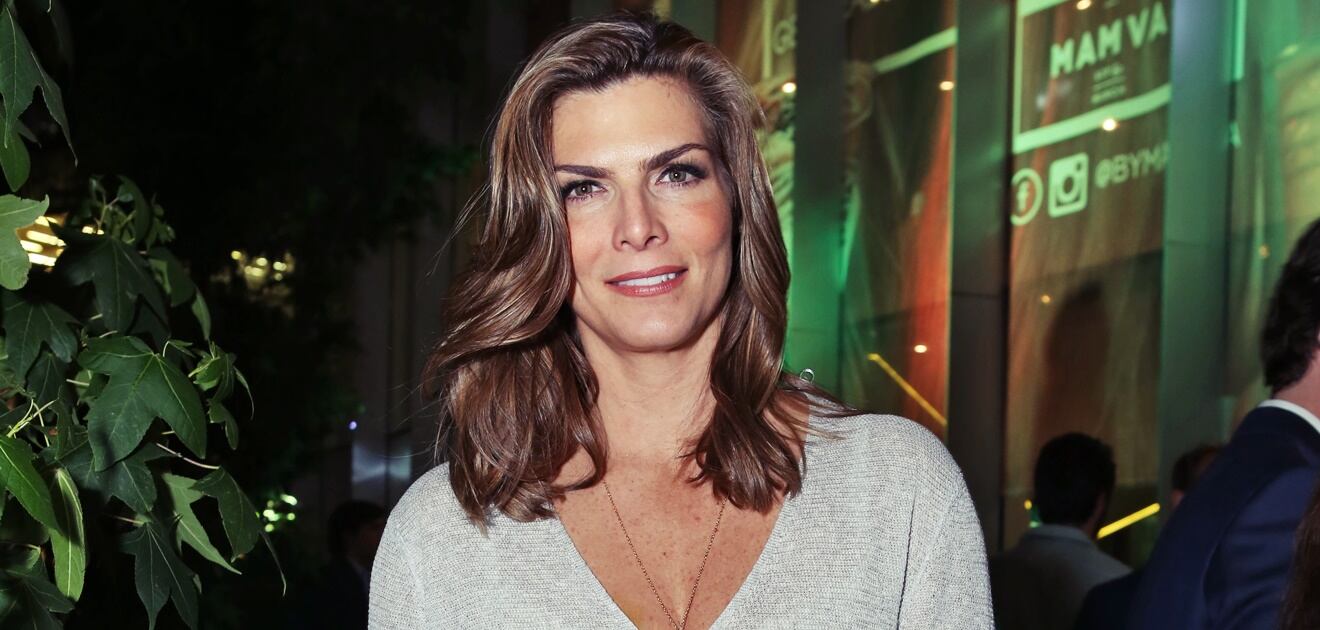 <p>Montserrat Oliver posó al lado de Martha Cristiana y Luisa Sáenz el libro de modelos 2016.&nbsp;<strong>(Fotos: Archivo El Universal y Facebook)</strong></p>

