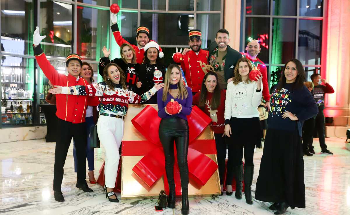 Lorenzo Ruiz anfitrión de su tradicional 'Ugly Sweaters Party'
