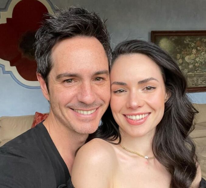 Mauricio Ochmann y Paulina Burrola / Instagram: @mauochmann