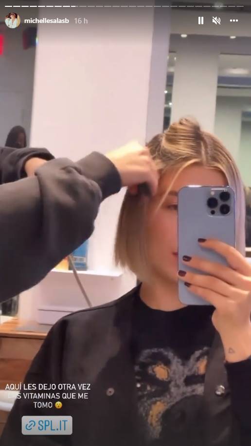 Michelle Salas sorprende con un corte bob y muy rubio
