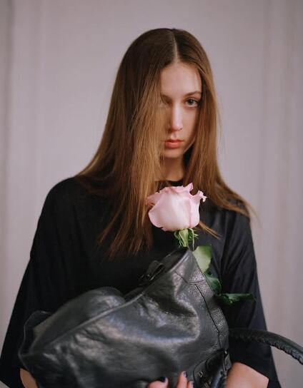 Sunday Rose cambió de look / Foto: Instagram @sundayrose