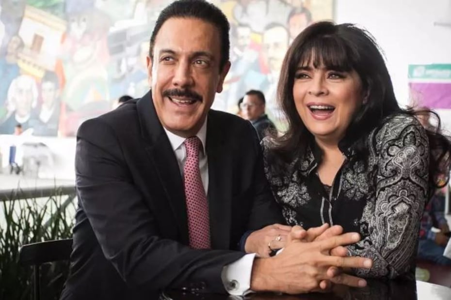 Omar Fayad y Victoria Ruffo/Instagram.