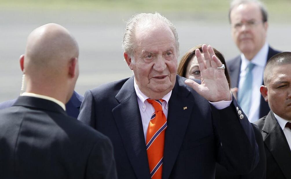 El rey Juan Carlos de España se resguarda en Abu Dabi, aseguran 