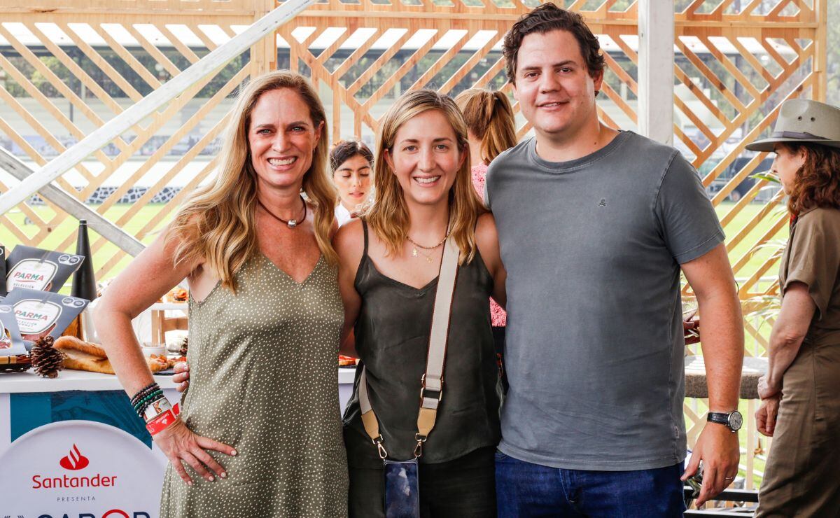 Rocio Campos, Andrea Villazón y Sebastián Noriega / Foto: Esteban Torreblanca