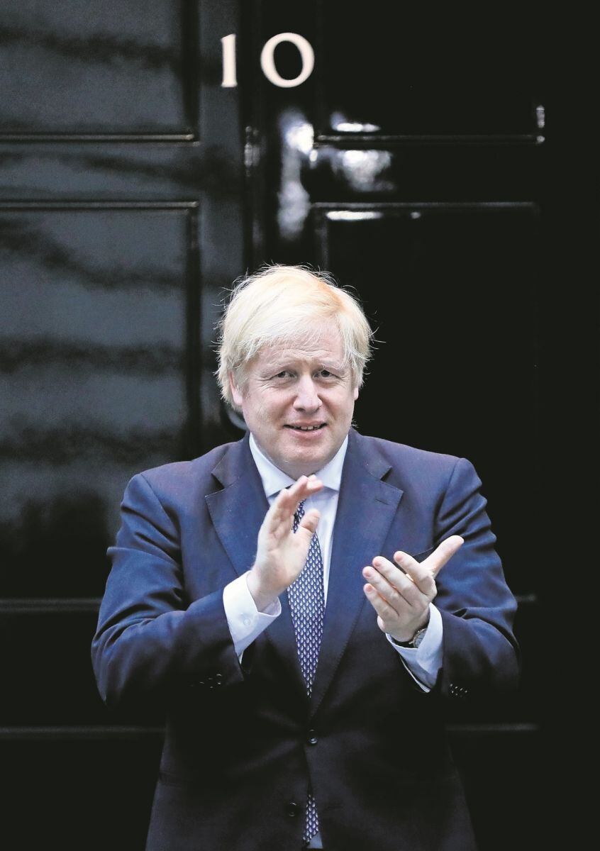 Boris Johnson anuncia el fin de la prohibición sexual para parejas e introduce 'burbujas domésticas'