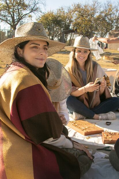 Aislinn Derbez y Sofía Berlanga: entre joyas, podcasts y Real de Catorce