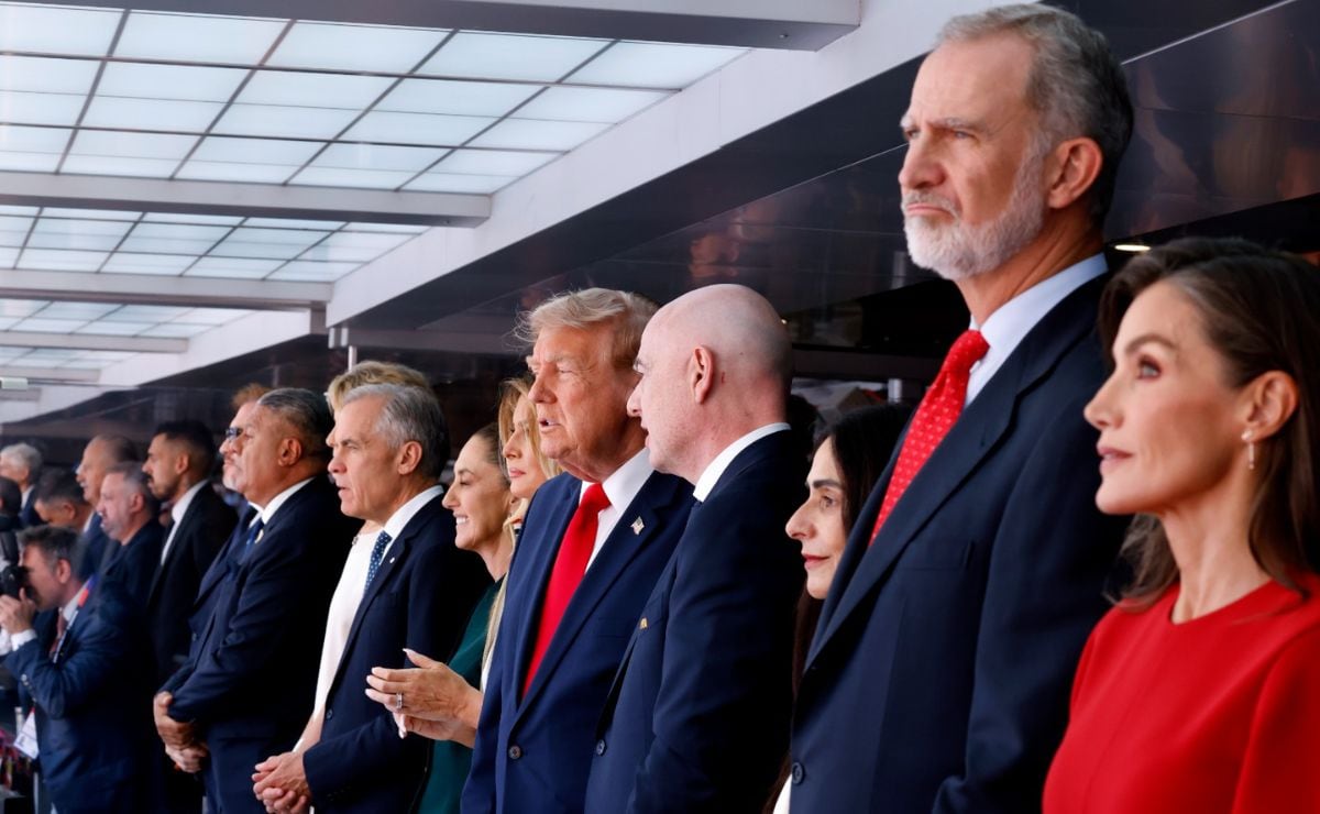 Claudia Sheinbaum, Melania Trump, Donald Trump, Gianni Infantino, Felipe VI y Letizia de España. (Foto: AFP)