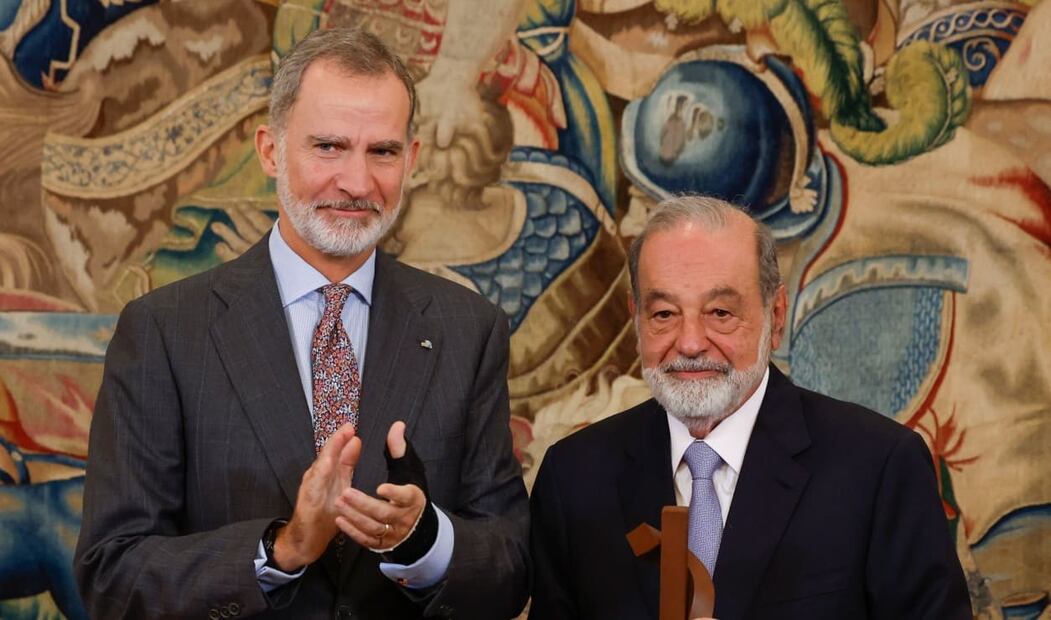El rey Felipe VI de España y Carlos Slim Helú / Foto: EFE