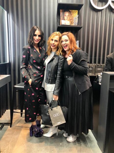 ¿Qué famoso actor de Hollywood se negó a tomarse una foto con Inés Gómez Mont y sus amigas? 