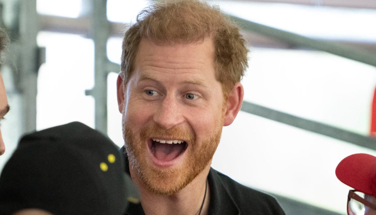 El príncipe Harry vuelve a la controversia: asegura que él está a cargo de la seguridad de la reina Isabel II