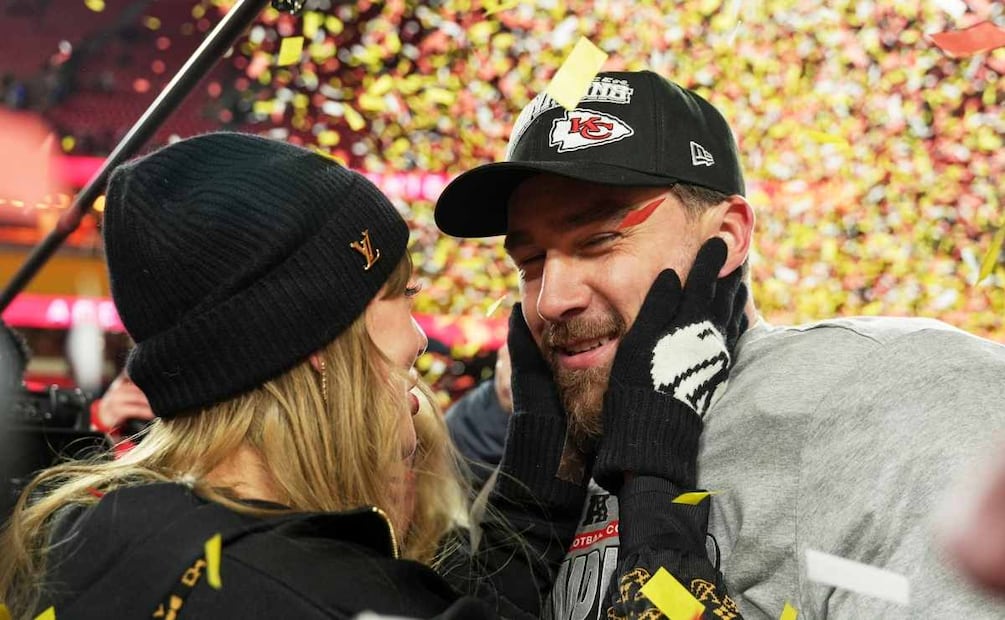 Taylor Swift y Travis Kelce / Foto: AP