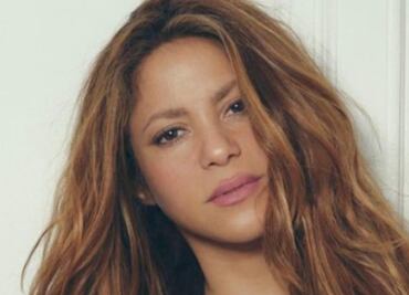 Shakira guarda el arma y ahora muestra su lado más maternal con "Acróstico"