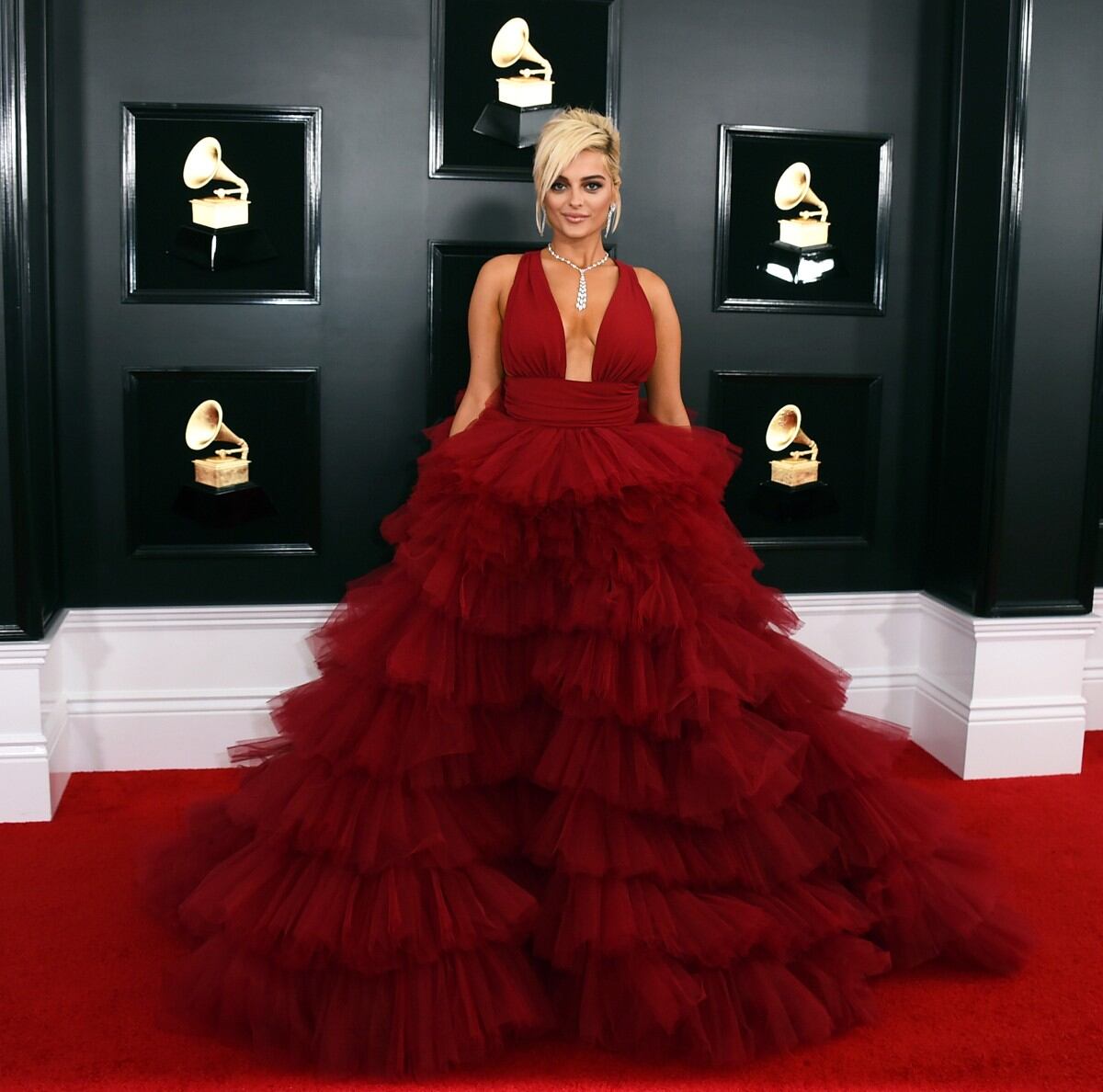 Premios Grammy: Los vestidos más icónicos de todos los tiempos en la alfombra roja