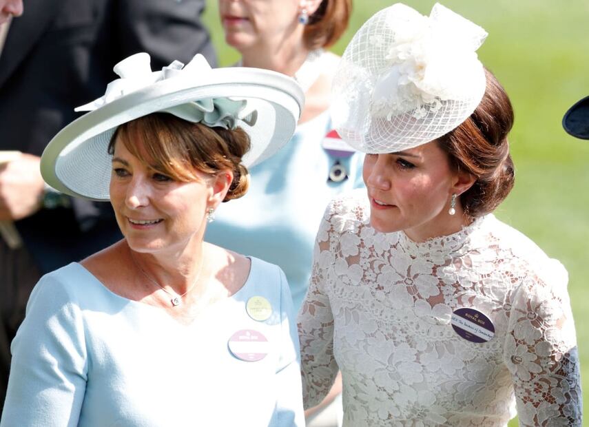 Kate Middleton con su mamá Carole Middleton / Getty Images