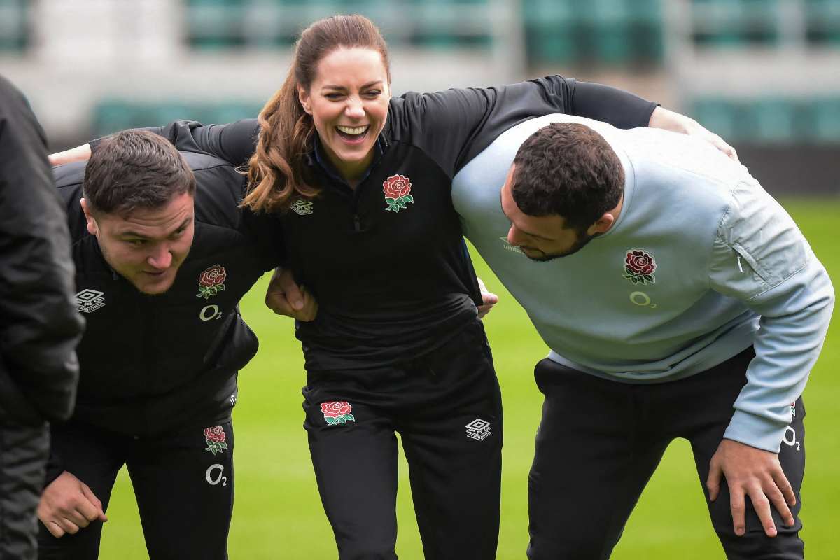 Todo el mundo está obsesionado con las fotos de Kate Middleton jugando rugby