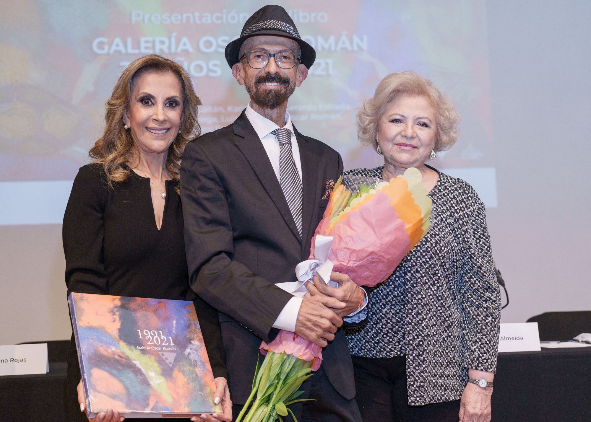 Óscar Román festeja 30 aniversario en Bellas Artes