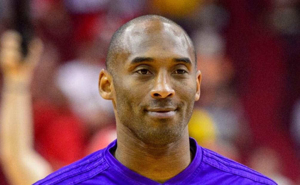 Subastan anillo de campeonato de Kobe Bryant por 206 mil dólares