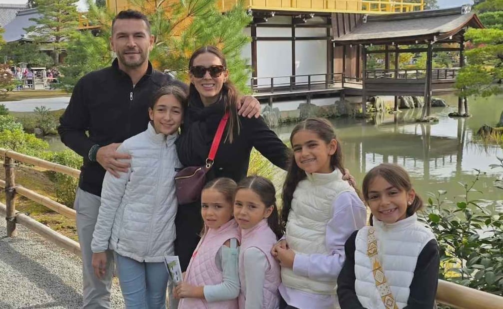 Jacky Bracamontes junto a su familia en su viaje a Japón / Foto: Instagram