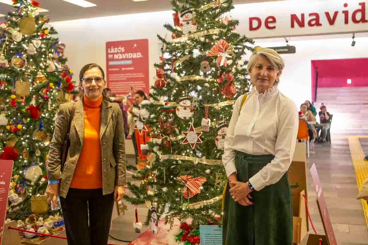 Milena Ivanova y Dolores Béistegui. (Foto: Esteban Torreblanca)