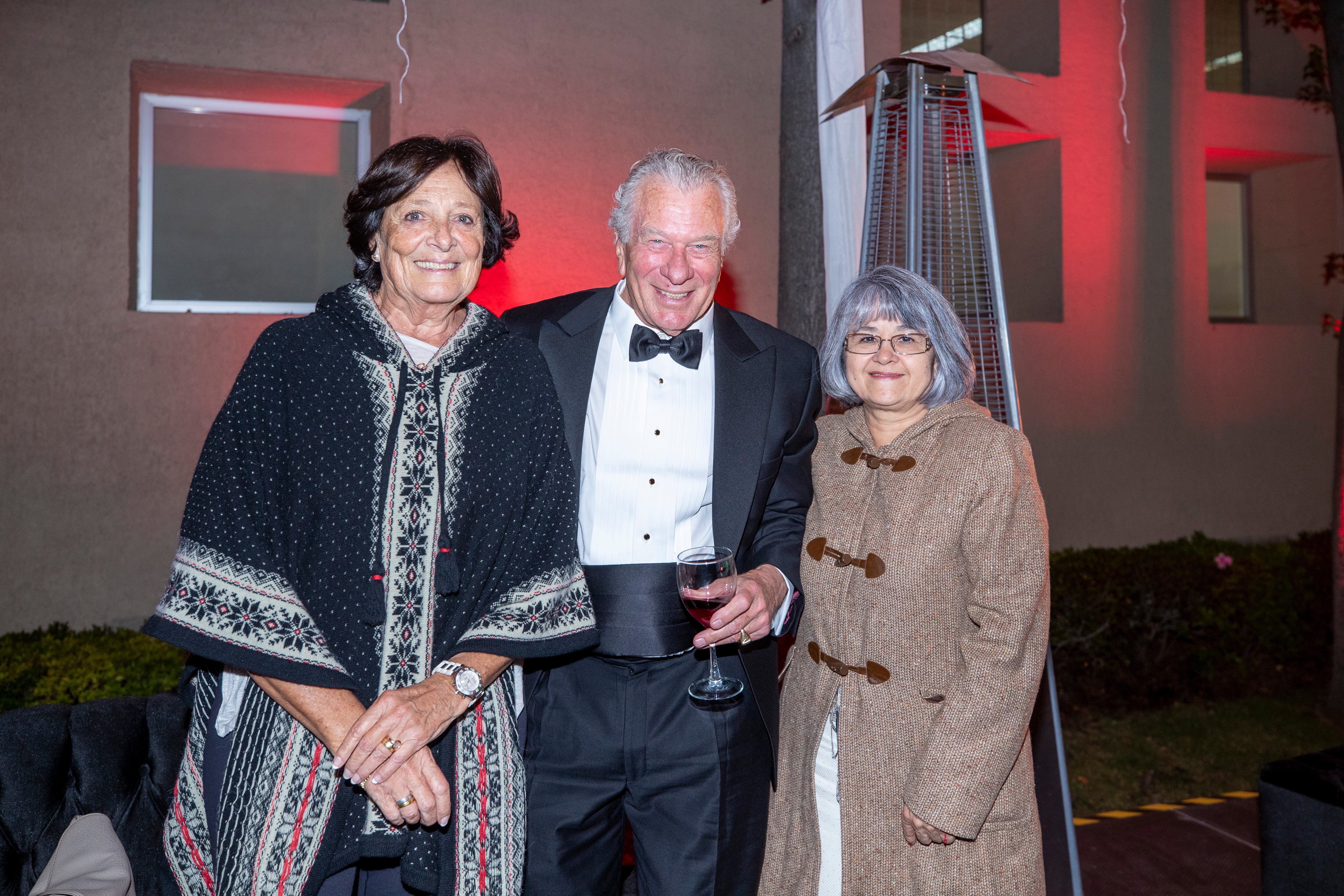 Carmen Sotoborja, Ed Thompson y María Antonieta Gabino. (Foto: Edgar Silva Fuentes)