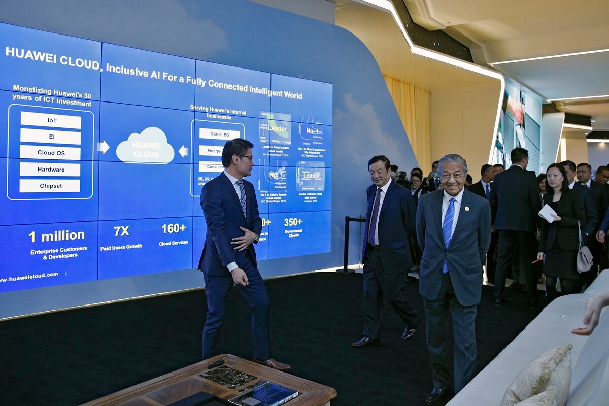 Él es Ren Zhengfei, CEO de Huawei