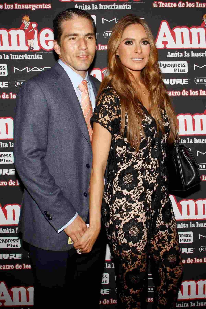 Esposo de Galilea Montijo: "Cada que alguien escribe acerca de una mujer, nos duele a todos"