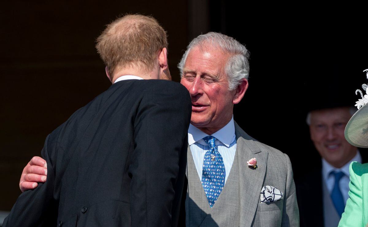 La decisión hostil de Carlos de Gales por la llegada de su hijo, el príncipe Harry