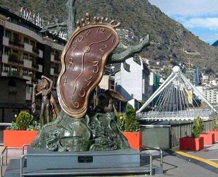 24 horas en: Andorra la Vieja