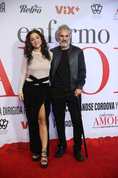 Juan Pablo Medina regresa a las alfombras rojas con Paulina Dávila