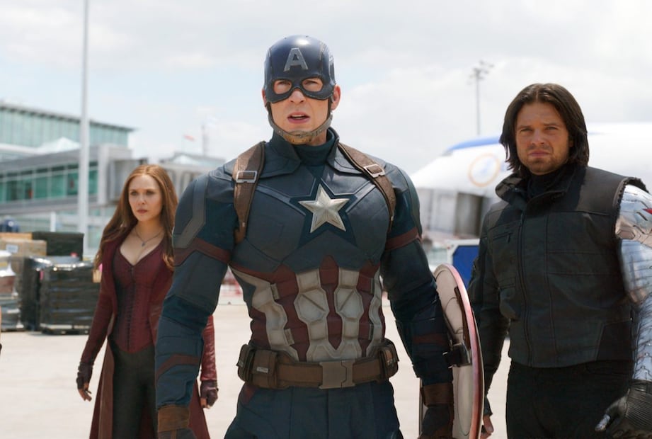 Chris Evans se equivoca y sube foto íntima  