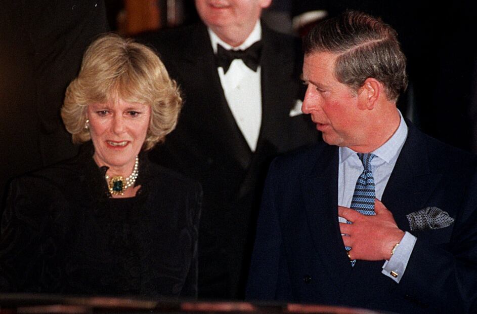 El rey Carlos III pagó más de 1 millón de euros a la hermana de Camila para ocultar su aventura