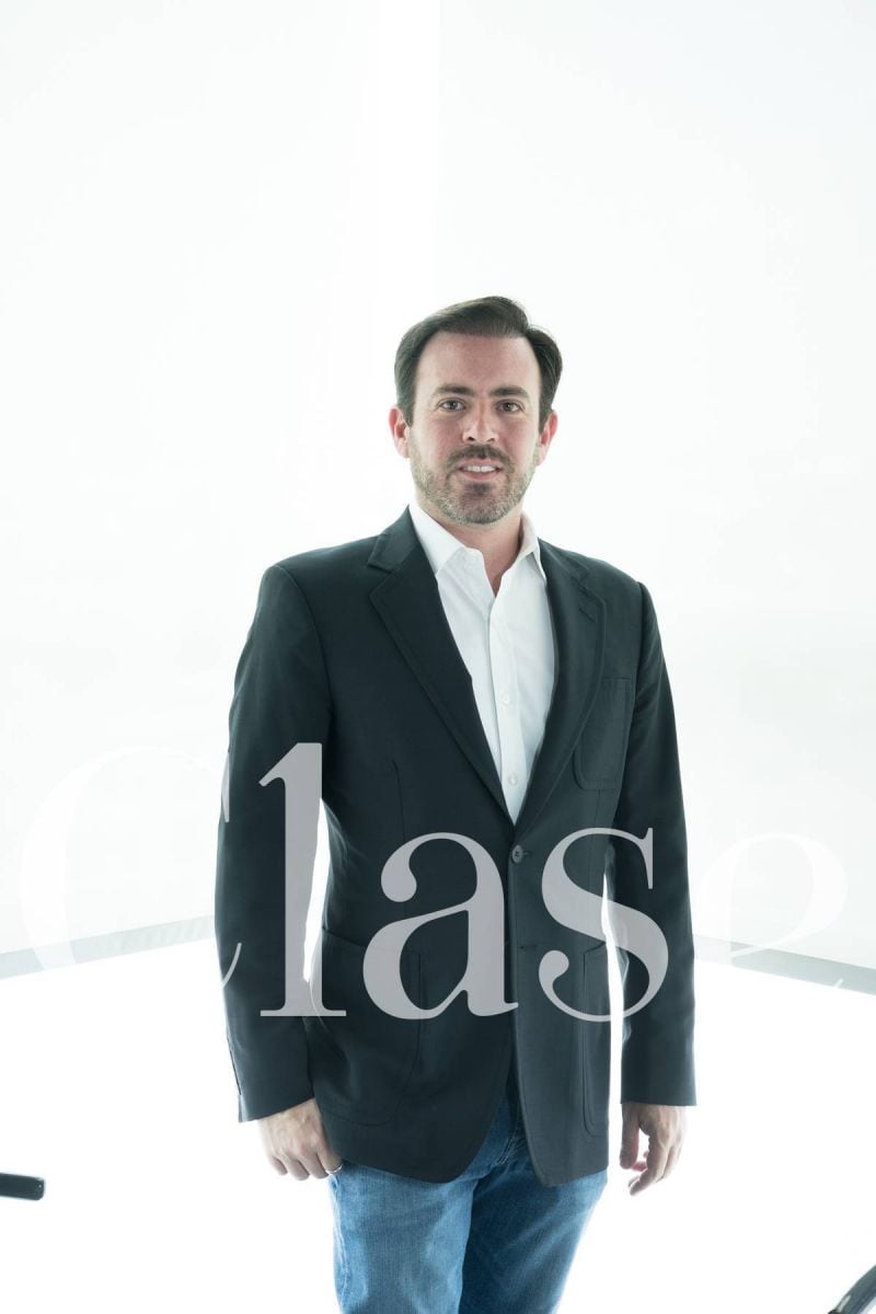 Rogelio Cárdenas regresa a los medios y relanza Emeequis