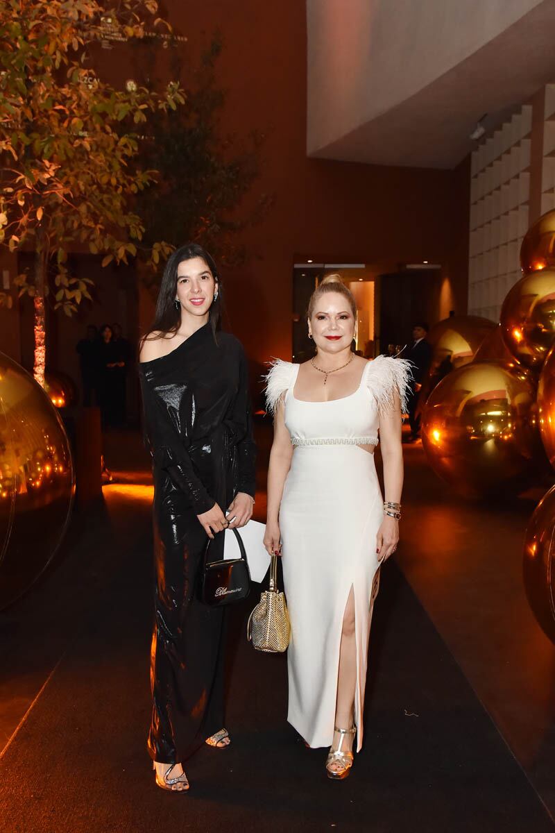 Daniela Elizondo y Lily Chávez. (Foto: Memo Treviño)