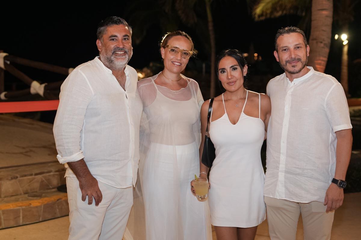 Federico Sánchez, Joss Porras, Elena Samaniego y Ricardo Cobos. (Foto: Arturo Quintero para VIP)