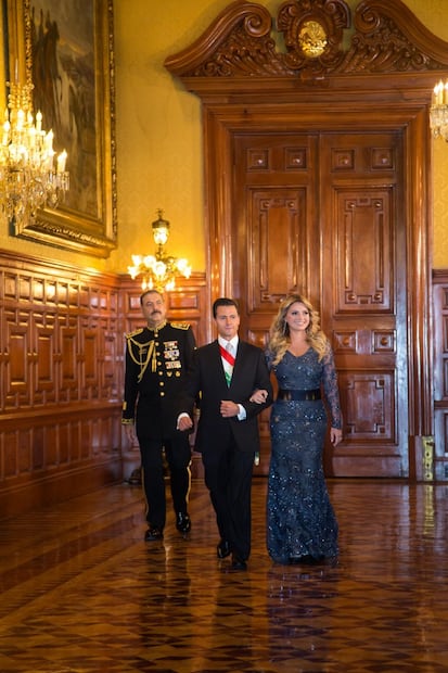 ¿Cómo se vistió Angélica Rivera en la Ceremonia del Grito de Independencia?