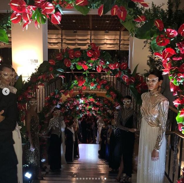 Domenico Dolce festeja con Maluma, Sofía Castro y Michelle Salas