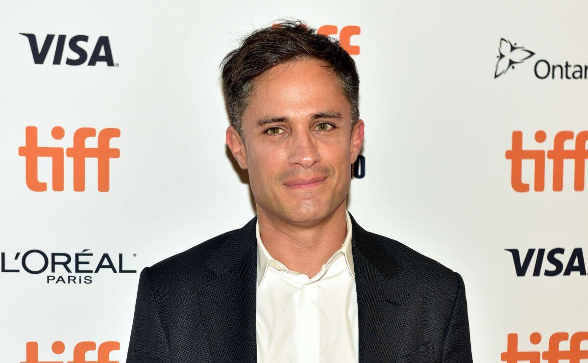 Gael García Bernal no ayudó a su padre, asegura la viuda de José Ángel García
