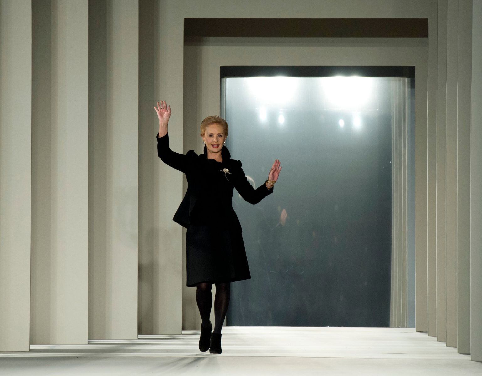 Por esta razón Carolina Herrera dejará la dirección creativa de su marca