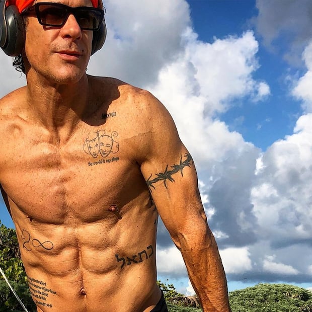 Este es el historial amoroso del actor Fernando Carrillo