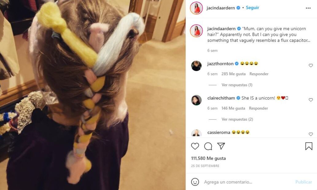 Jacinda Ardern, primera ministra de Nueva Zelanda, en su faceta más adorable como mamá