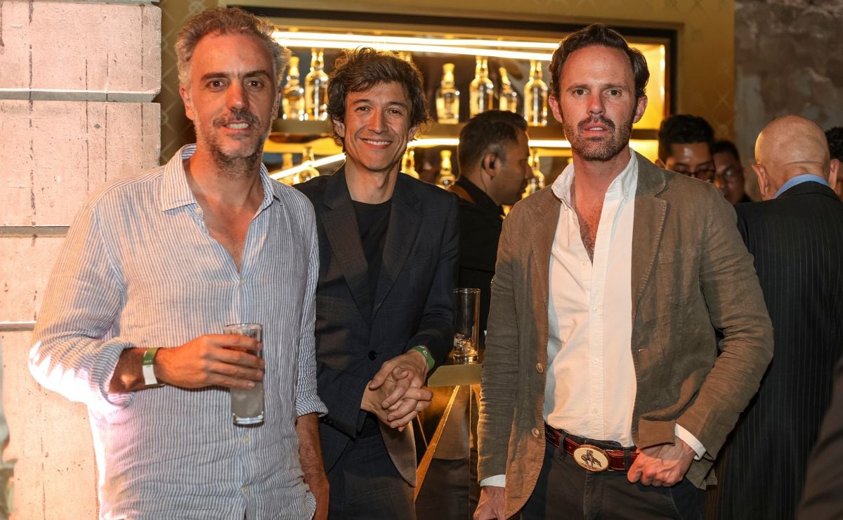 Lucio Usobiaga, Toto Martínez y Julio Uribe (Foto: Esteban Torreblanca)