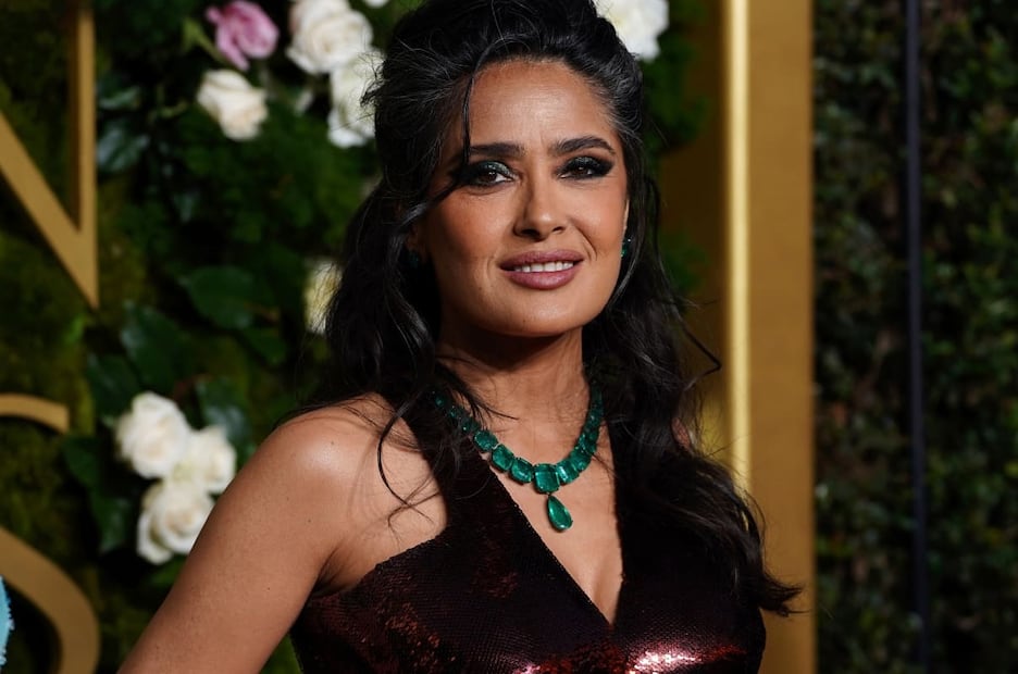 Salma Hayek en los Golden Globes 2025 / Foto: AP